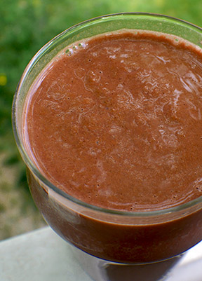 Chocolate blackcurrant smoothie